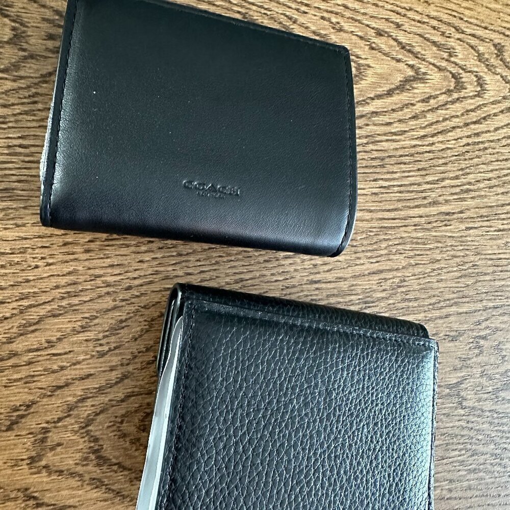 NWT! NEW! Coach Georgie Bi-Fold Wallet -Black Brown Stud / Black CC - Picture 2 of 6
